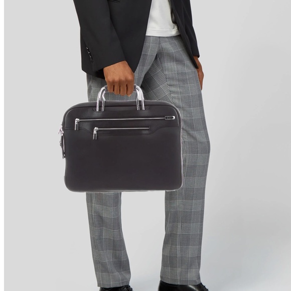 SOLD!! 
Tumi Arrivé Leather Laptop and Business brief - Picture 11 of 11